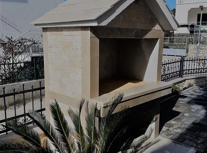 Kristina * Rogoznica (Sibenik-Knin)